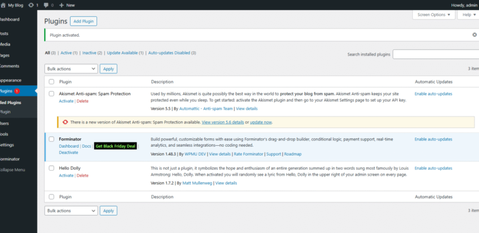 WordPress plugins page displaying Akismet, Forminator (list building), and Hello Dolly. Activation confirmed.