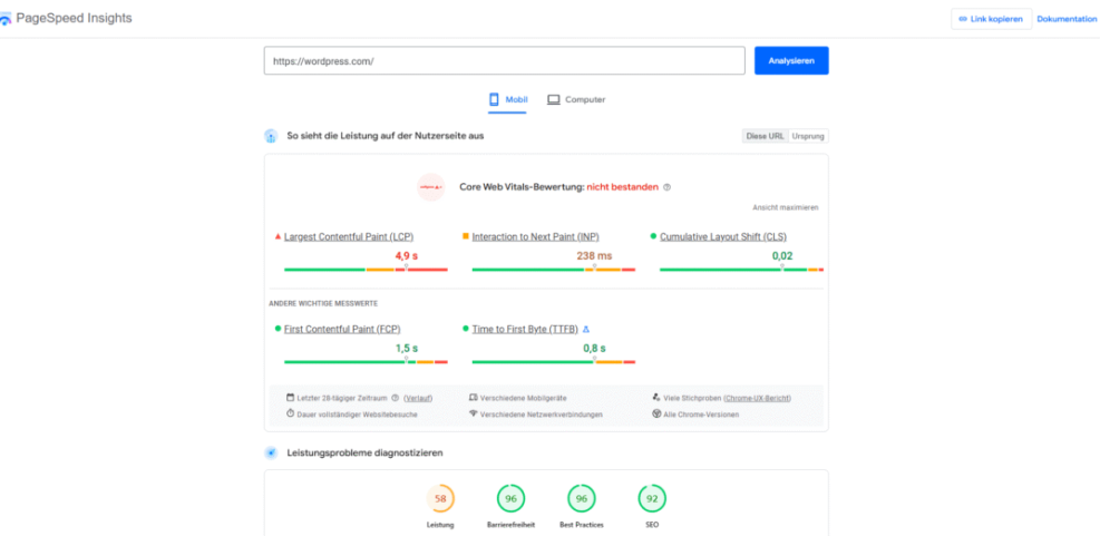 Google PageSpeed Insights report displaying critical mobile performance issues for wordpress.com, highlighting a failing 4.9s Largest Contentful Paint (LCP) and "nicht bestanden" Core Web Vitals.