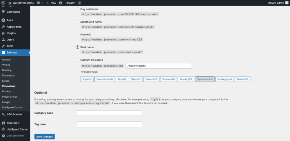 WordPress permalink settings page showing the 'Post name' option selected for SEO-friendly URLs when starting a blog.